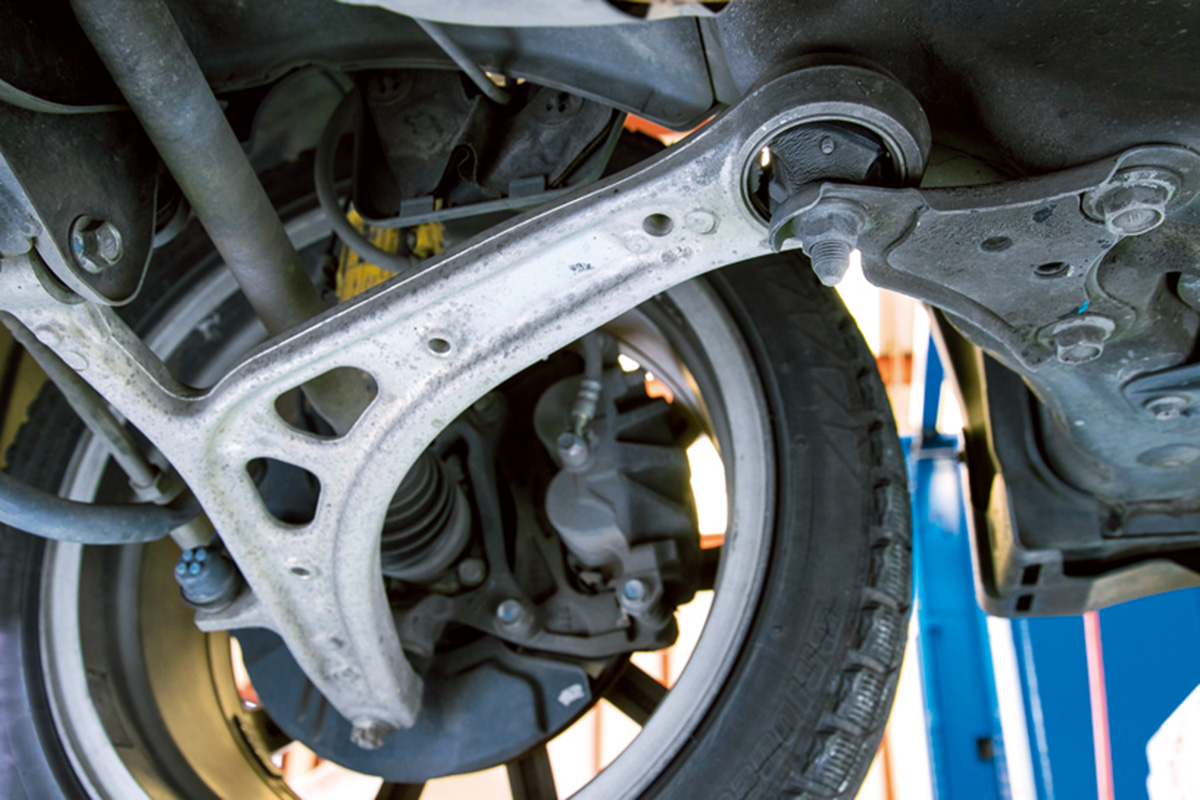 クルマがブルブルするのはなぜ 走行中に発生する振動の原因とは Auto Messe Web 自動車情報サイト 新車 中古車 Carview