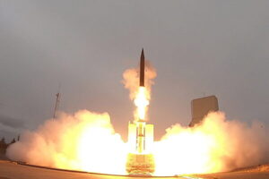 ドイツ×イスラエルでロシアの脅威へ対抗！ IAI製「弾道ミサイル迎撃システム」独東部で運用開始「周りの同盟国も守ります！」