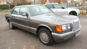 【このSクラスなんぼ？】1988年式のメルセデスSクラス（W126）が4千ユーロ（約68万円）以下？その理由は？走行距離だ！