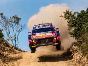 2022年WRC第5戦、ヒョンデのタナックが今季初優勝、灼熱のグラベルでこれまでの鬱憤を晴らす快走【ラリー・イタリア サルディニア】