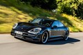 ポルシェのEV・タイカンにはカレラやターボというグレード名が存在。頂点モデルは0-100加速2.8秒