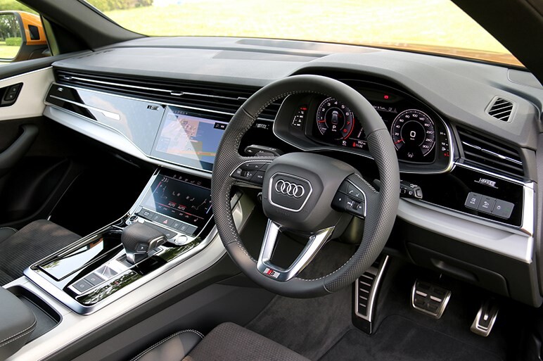 アウディ Q8はスタイリッシュで完成度が高いが積極的に選びたくなる決め手に欠ける