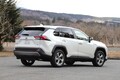 SUVのタフさと先進感を両立！　新型トヨタRAV4の内外装を徹底チェック