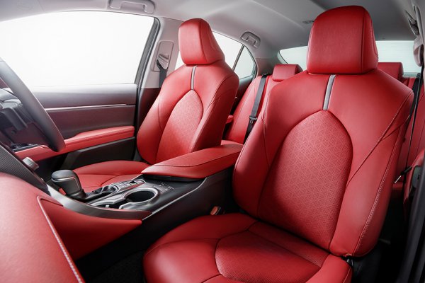 布より革とはかぎらない 車のシート 素材 で変わる長短と意外な事実 ベストカーweb 自動車情報サイト 新車 中古車 Carview