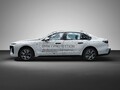 BMWより世界初のBEV（電気自動車）要人警護車両「i7プロテクション」がデビュー