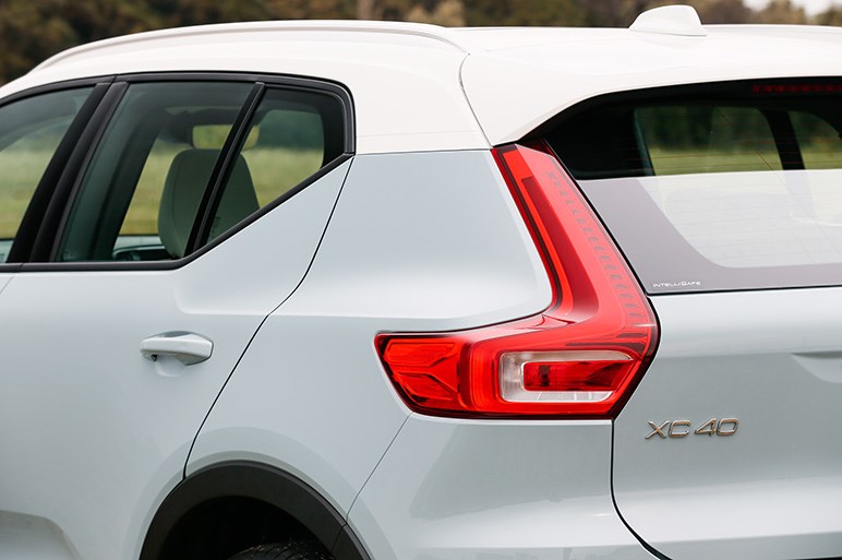 好調ボルボXC40に新たにT4エンジンを追加。長い納車待ち以外に欠点はない？