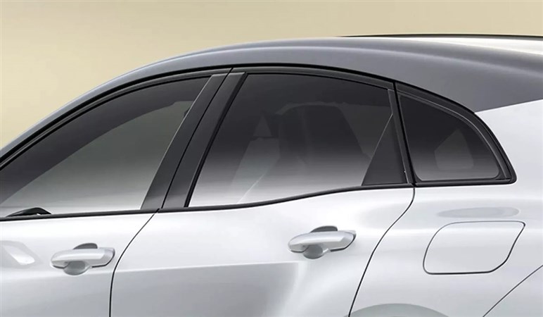 【お求めやすい価格？】クラウン スポーツに520万円の「スポーツ G」と70周年記念車「スポーツ Z THE 70th」追加