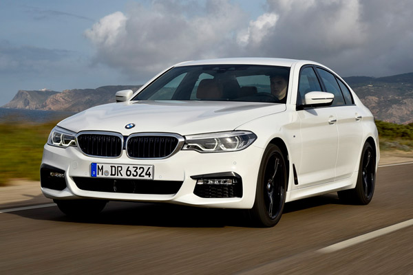 BMW 523dに「xDrive」追加