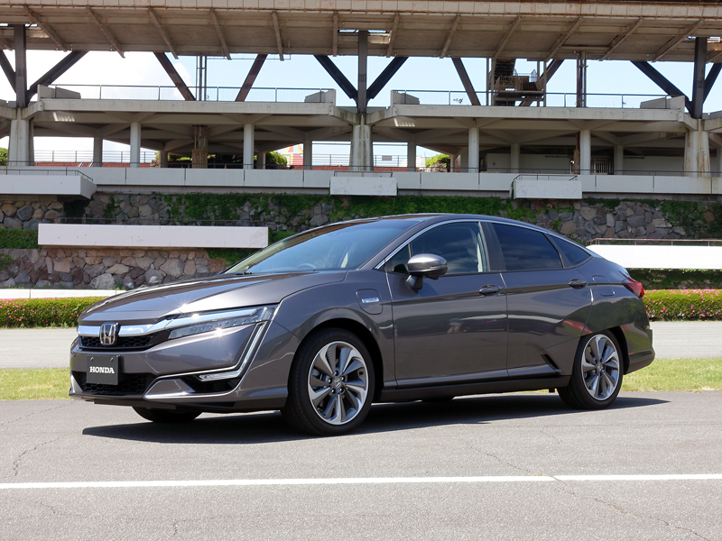 ホンダ クラリティphev試乗記 ラグジュアリーな高級セダンのアウトライン Auto Prove の写真 3ページ目 自動車情報サイト 新車 中古 車 Carview