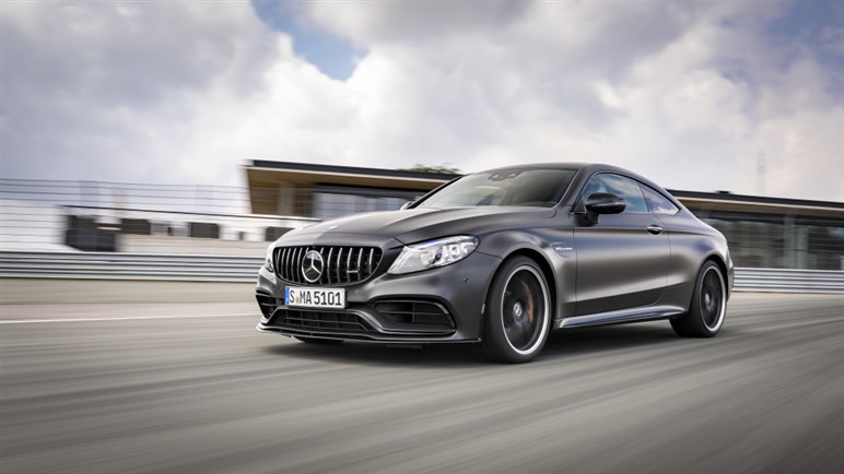 AMG C63に試乗…その前にアーマーゲーという無教養な発音はやめよう