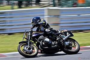 問題多発でもうタイヘン!?　2台のカワサキ「750SS」でテイスト・オブ・ツクバ参戦　クラシックバイクレースが楽しい!!