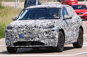 【Q5の代替車に？】アウディ　次期Q6 eトロン、公道テスト中　2022年発売見込み