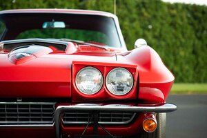 愛妻のためにオーダーした特別なシボレー「コルベットC2」が3580万円超で落札！