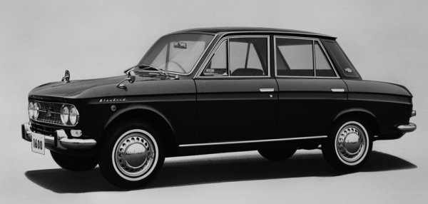 シルフィ消滅でブルーバード栄光の歴史に幕 今こそブルーバードsssの中古車が欲しい ベストカーweb 自動車情報サイト 新車 中古車 Carview