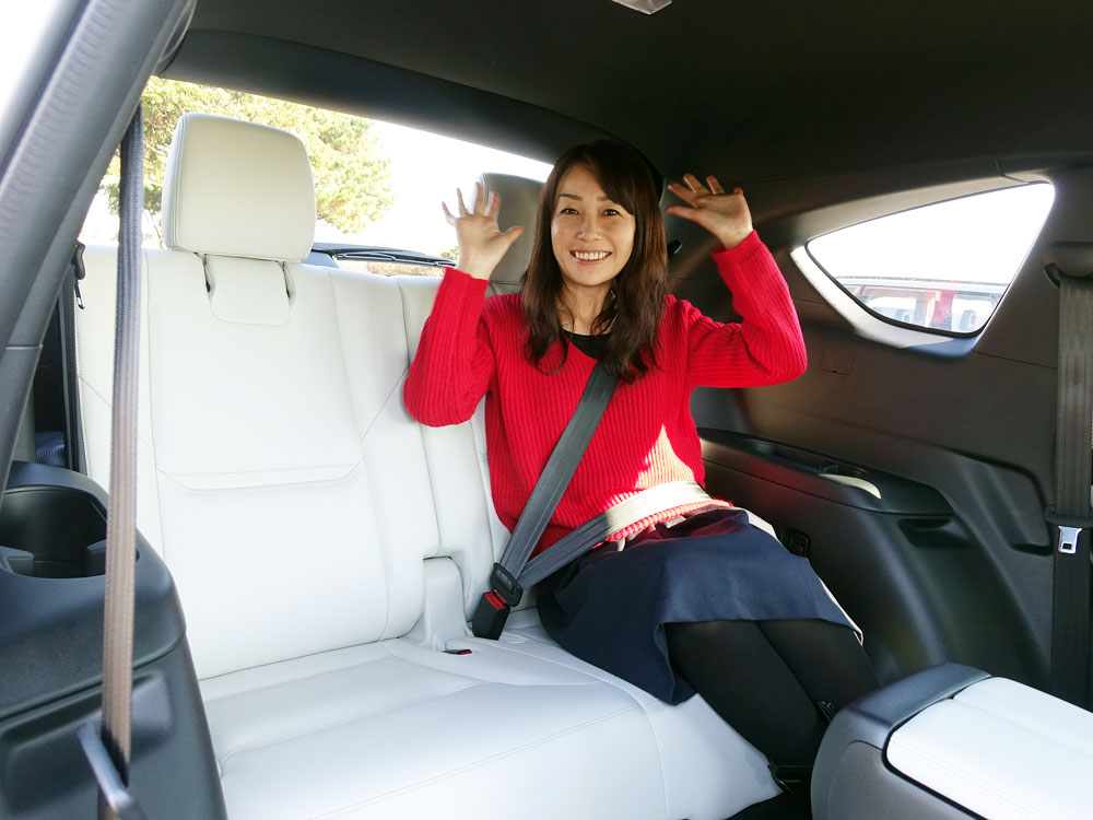 マツダcx 8 3列目シートに縁がない私も感動しちゃう乗り心地 藤本えみり Emiri Fujimoto Auto Prove 自動車情報サイト 新車 中古車 Carview