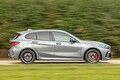 BMW M135i xDrive対VW ゴルフR　ドイツ製コンパクトスポーツカーのガチンコ勝負　勝者は？