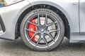 BMW M135i xDrive対VW ゴルフR　ドイツ製コンパクトスポーツカーのガチンコ勝負　勝者は？