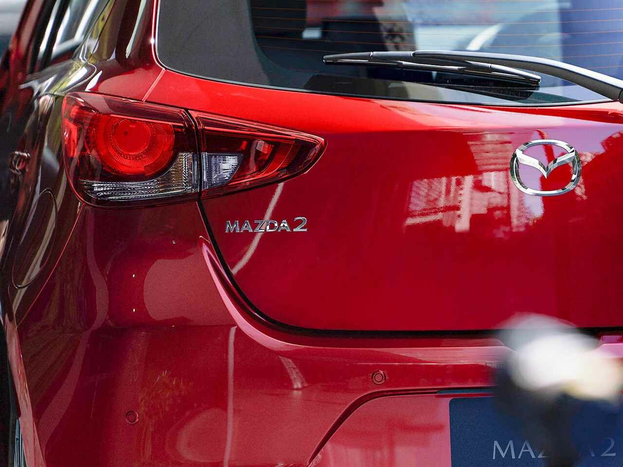 マツダ デミオは「MAZDA 2」へ。車名変更だけじゃない、デザイン刷新ともなうマイナーチェンジ
