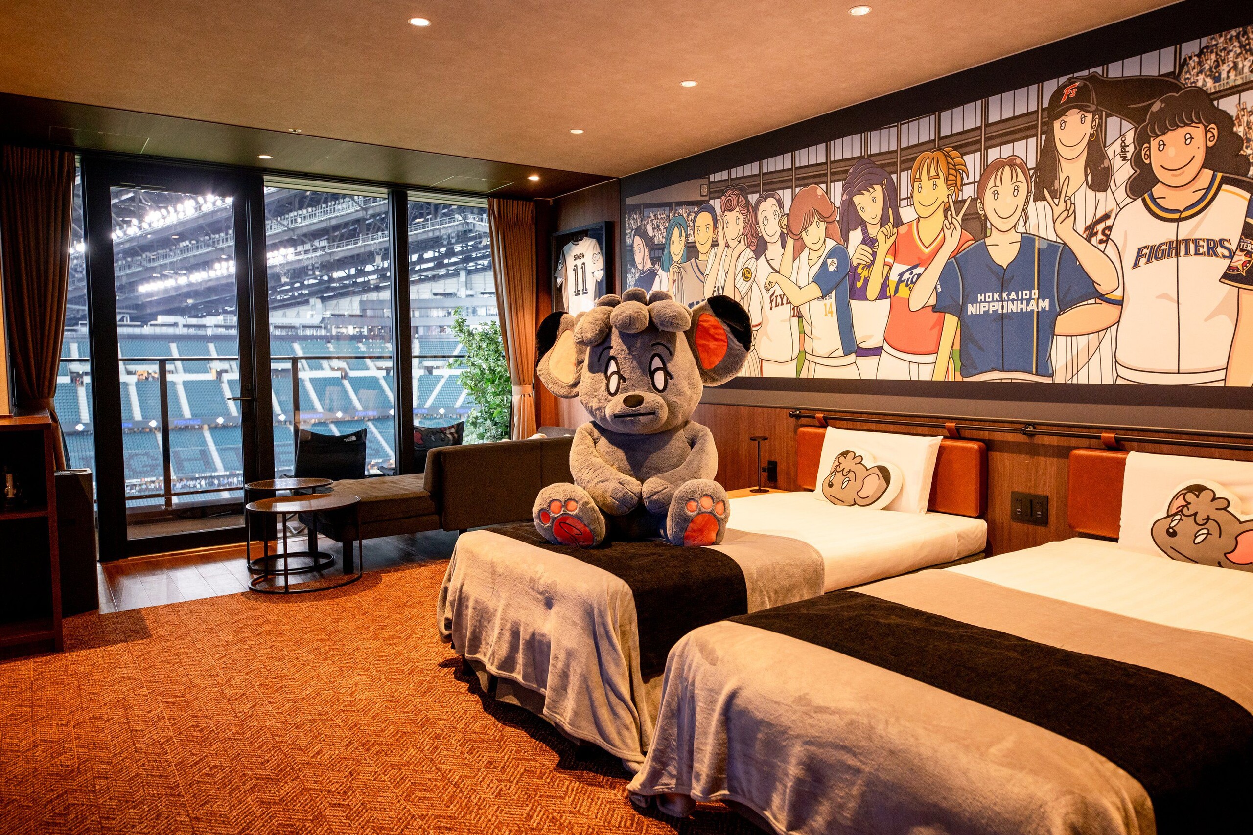 北海道「tower eleven hotel」アーティストのCHRISが手掛けたシンバルーム開設