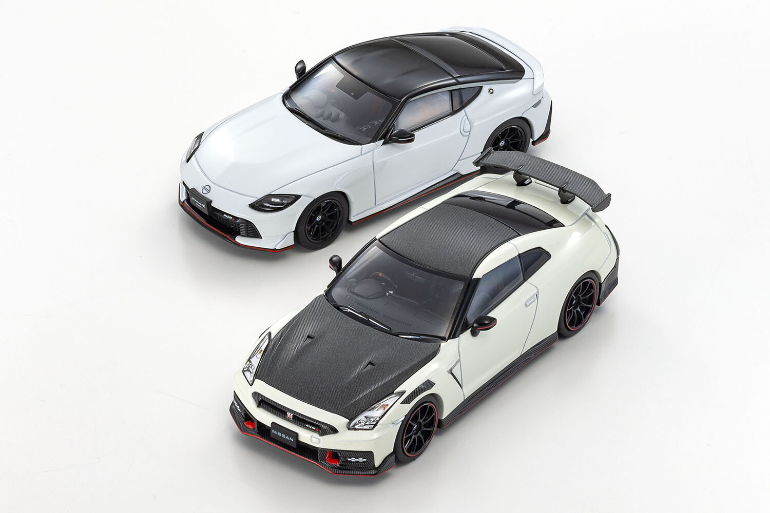 日産「GT-Rニスモ」と「フェアレディZニスモ」が1/43スケールで