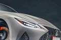レクサス新「“V8”セダン」発表！ 流麗ボディ＆“めちゃ止まる”「ブレーキ」採用！ もう最後な“ハイパフォーマンスモデル”「IS500クライマックスエディション」が即完売？