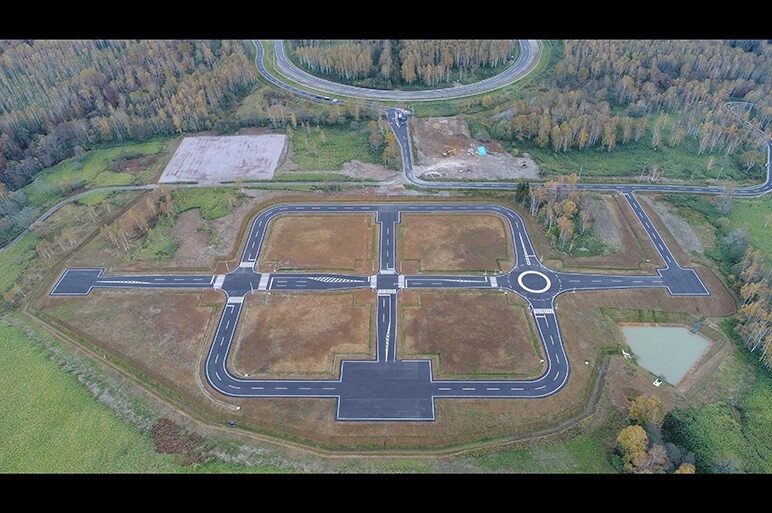 未来型アイサイトはここで生まれる。新コースで「BRZ STIスポーツ」に乗った