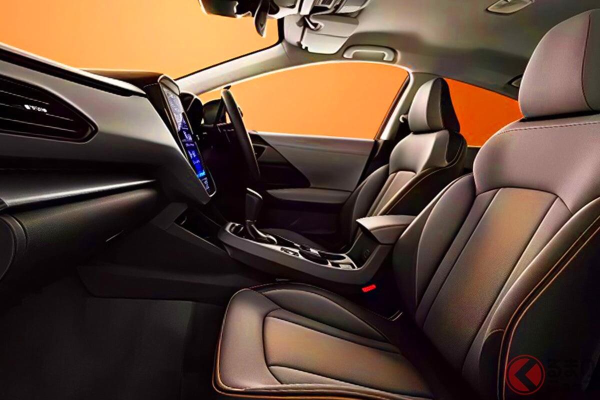 スバル斬新「コンパクトSUV」に反響殺到！ 「街中で映える」「内装が想像以上に良い」の声も！ 全長4.4m“ちょうどいい”ボディに「専用の内外装」採用の「クロストレック」に注目！