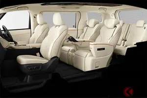 レクサス新「“4WD”ミニバン」が凄い！ 最上級より「510万円オトク」だけど「豪華内装」＆“大型ディスプレイ”採用の「3列6人乗り」仕様！ 「一番低燃費」でめちゃ快適な「LM」最安モデルって？