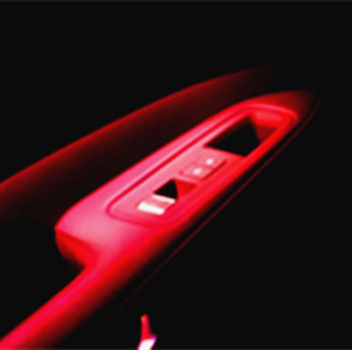 KINTO、レクサス「RX」の後付けサービス　イルミネーションを高輝度LEDに　明るさは倍