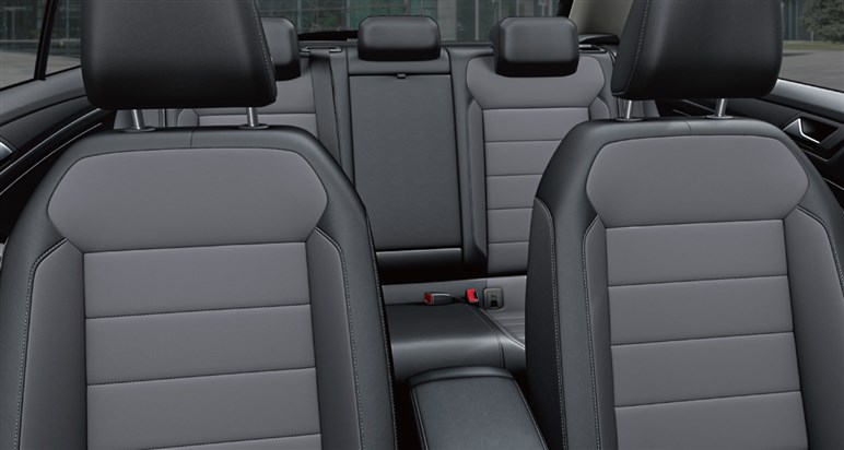 【ほぼこうなる!?】VWのベストセラーSUV「Tロック」の新型は数ヶ月以内に発表。最終予想デザインがコチラ