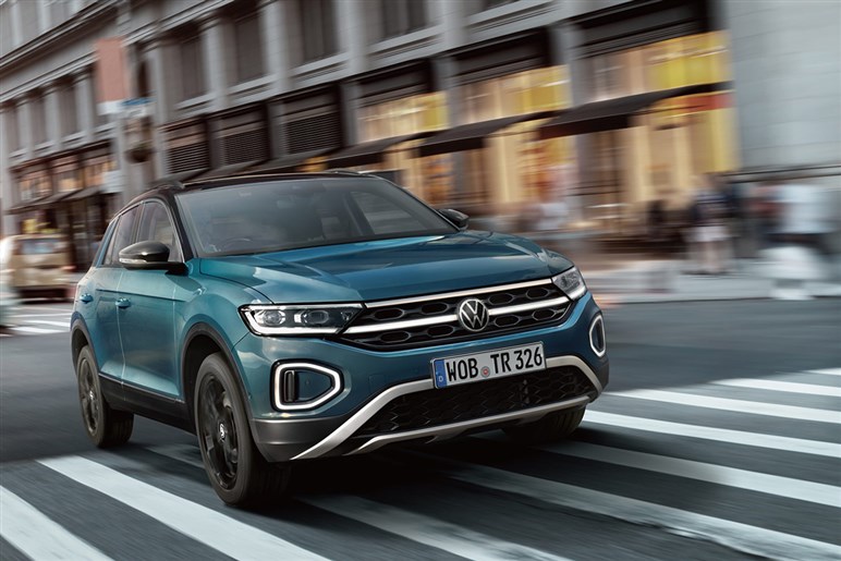【ほぼこうなる!?】VWのベストセラーSUV「Tロック」の新型は数ヶ月以内に発表。最終予想デザインがコチラ