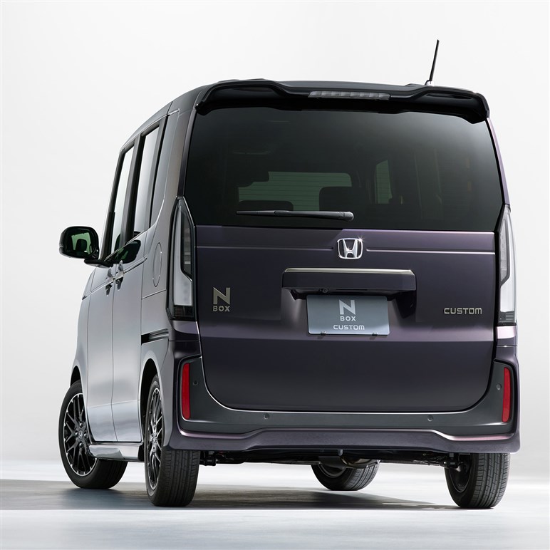 【永遠のテーマ】軽自動車の「スーパーハイトワゴン」と「ハイトワゴン」、本当はどちらを選べばいいのでしょうか？