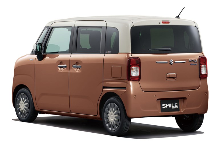 【永遠のテーマ】軽自動車の「スーパーハイトワゴン」と「ハイトワゴン」、本当はどちらを選べばいいのでしょうか？