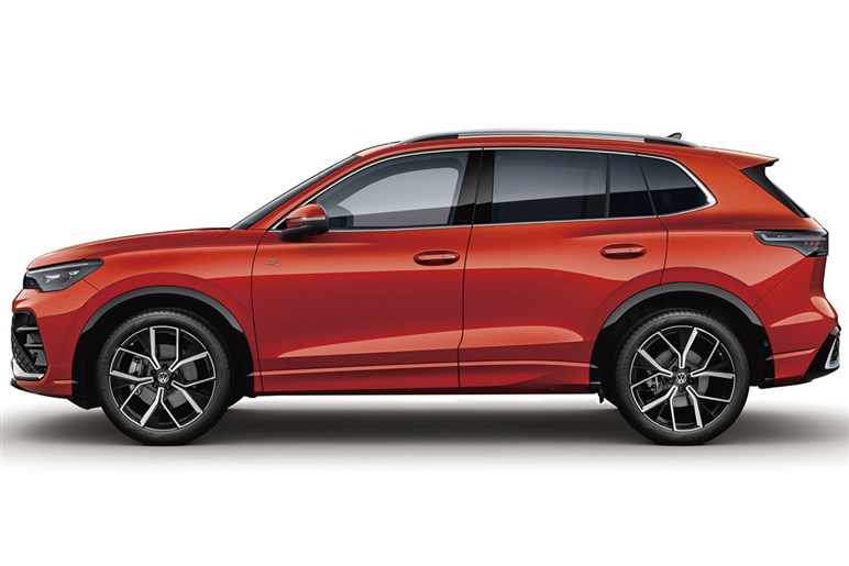 【ほぼこうなる!?】VWのベストセラーSUV「Tロック」の新型は数ヶ月以内に発表。最終予想デザインがコチラ