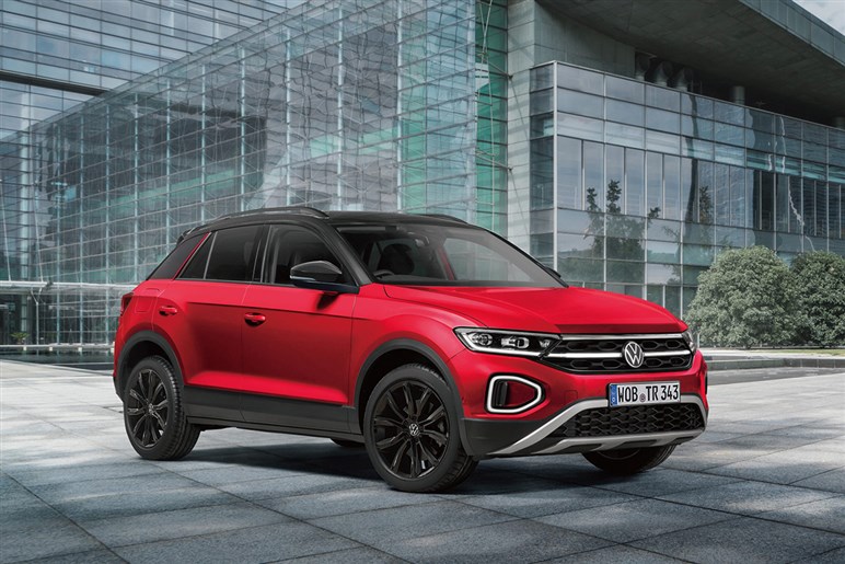 【ほぼこうなる!?】VWのベストセラーSUV「Tロック」の新型は数ヶ月以内に発表。最終予想デザインがコチラ