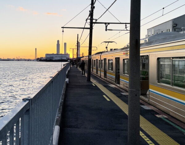 「鶴見線」も「京浜工業地帯」もルーツは台湾に!? 再発見される“つながり”　背景に日本のセメント王