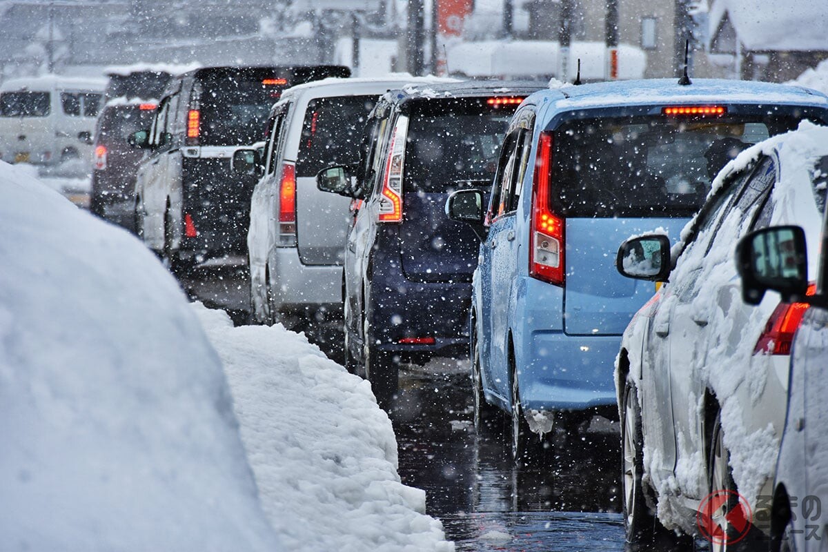 大雪で今年も「都内脱出」困難に!? 東名・国道246号・第三京浜が「予防的通行止め」見込みで「多摩川封鎖」の可能性も 国は「外出しないで」呼びかけ