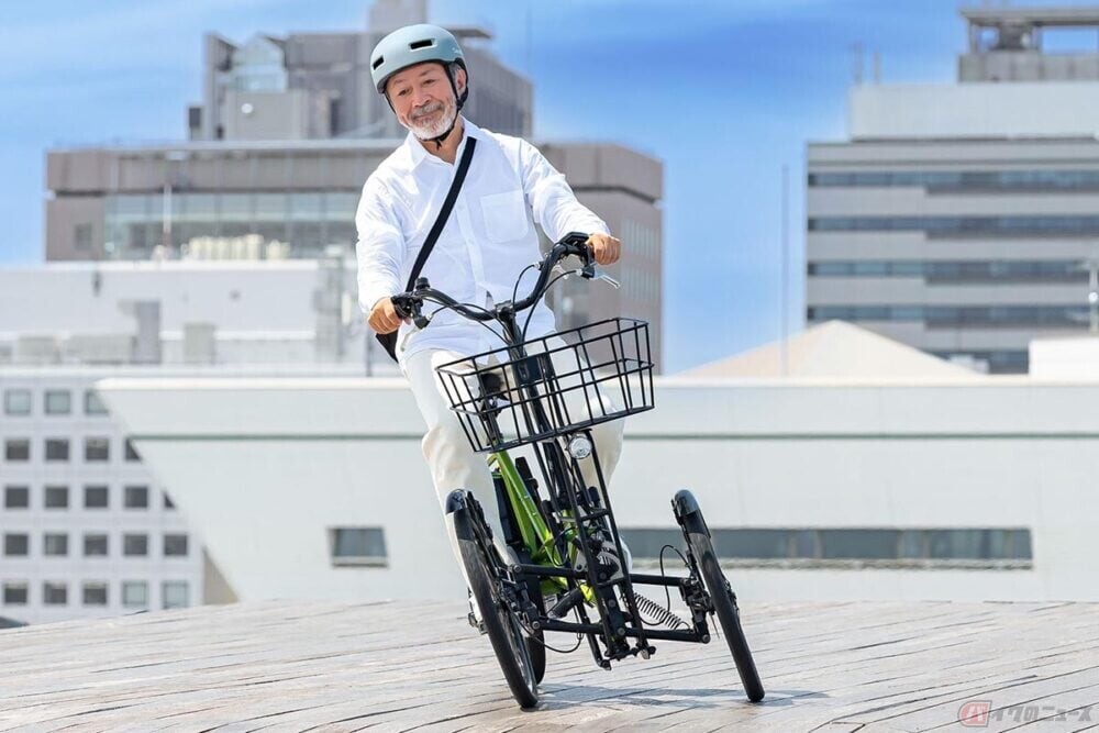 免許無しで乗れる「カワサキ」!? 新型フレーム採用の電動3輪アシスト自転車「noslisu」最新モデル発売
