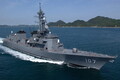小笠原諸島が中国空母で挟まれた!? 日本最南端の近くで連日の戦闘機訓練 太平洋で2隻の同時活動は初