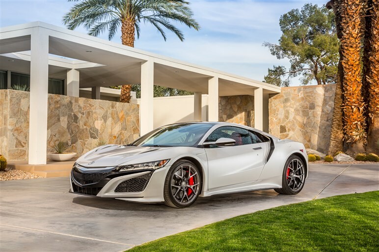 NSXに本格試乗した。看板技術のSH-AWDは諸刃の剣か？