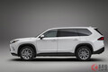 レクサス「新型SUV」世界初公開へ 近日発表の新型モデル「TX」に期待大！ 「精悍テール」チラ見せの反響は？