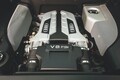 ガヤルドと親戚関係　アウディR8（初代）　英国版中古車ガイド　今後の価値上昇も