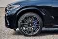 BMWが発表した黒すぎる車の正体は？実用化の予定やベース車両も解説【購入ガイド】