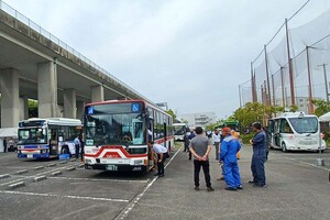 バス運転士もだがバス整備士も足りない！　外国人に頼らざるを得ない人材不足の現状