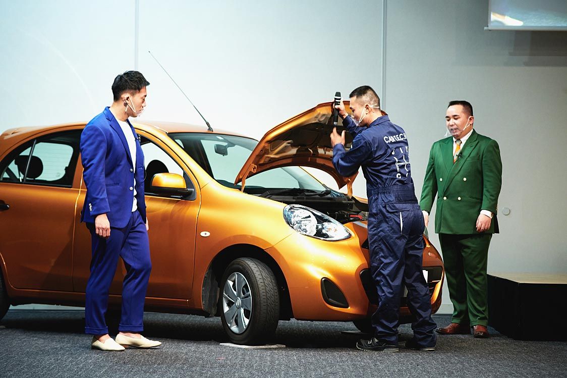 自動車点検整備推進運動 スタート ミルクボーイが点検整備のデモ披露 日刊自動車新聞 自動車情報サイト 新車 中古車 Carview
