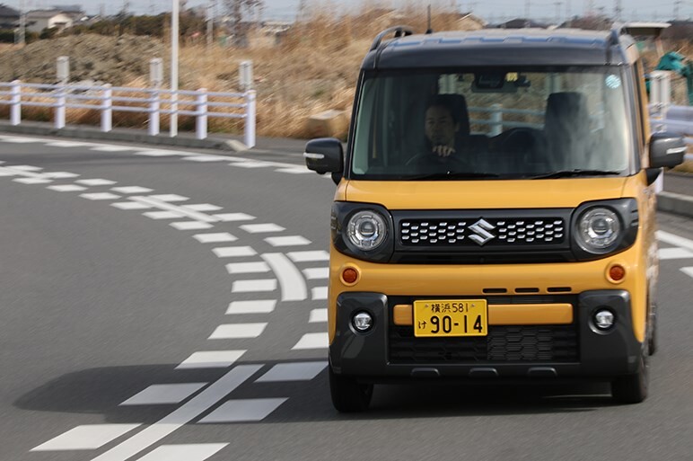 スズキ スペーシア ギアはデザイン、走り、価格も納得の強くオススメできる大衆実用車