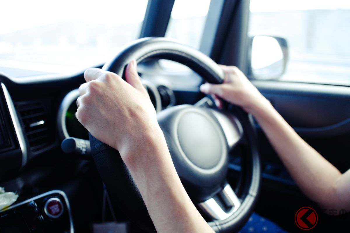 いまも 10時10分 を推奨 ハンドルの持ち方は何が望ましいのか くるまのニュース 自動車情報サイト 新車 中古車 Carview