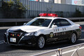 ニクいね新ロゴ「高知県警察」 異例のパトカーご当地表記“さりげない赤色使い”