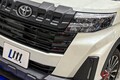 トヨタ「ルーミー”SUV“」!? 超タフ顔の「スライドドア”ワゴン“」公開！ 全長3.7m級の超小さいボディもイイ「model LMクロスオーバーランド」登場