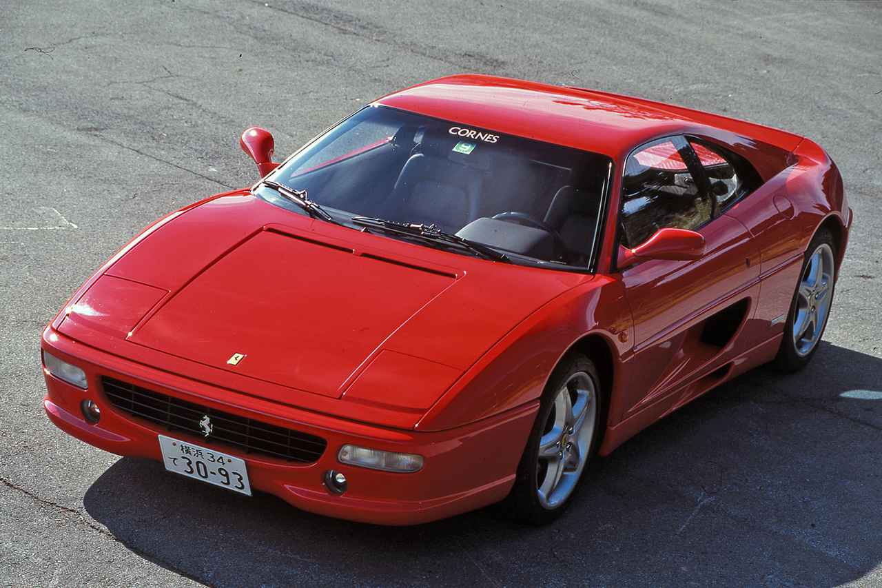 スーパーカー年代記 049 フェラーリ F355は5バルブdohcの新開発v8エンジンを搭載 Webモーターマガジン 自動車情報サイト 新車 中古車 Carview
